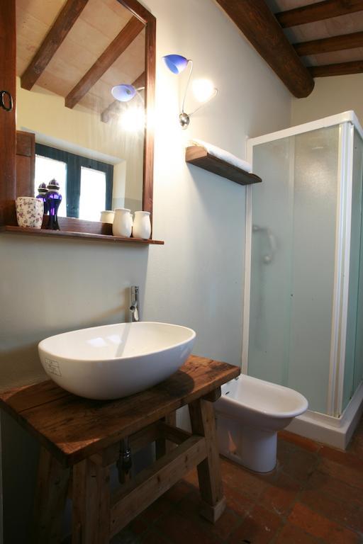 Villavetrichina San Casciano dei Bagni Camera foto